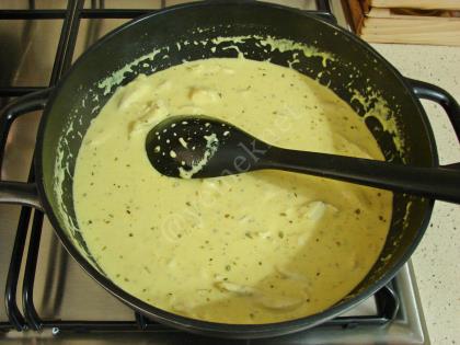 Kremasız Köri Soslu Makarna
