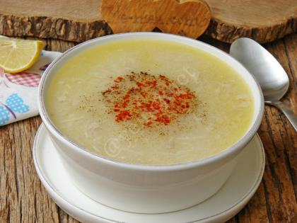 Şehriyeli Tavuk Çorbası