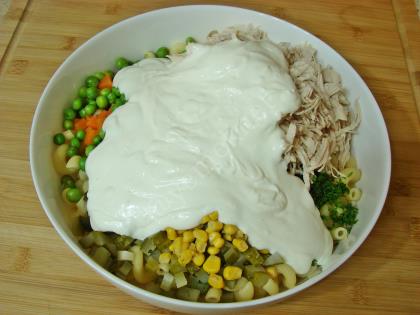 Tavuklu Makarna Salatası