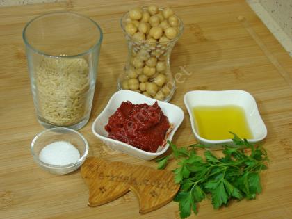 Nohutlu Şehriye Çorbası