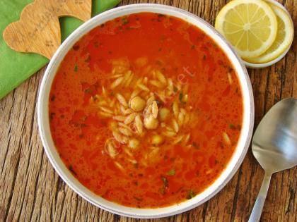 Nohutlu Şehriye Çorbası