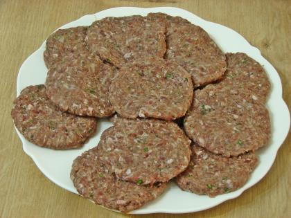 Tavada Domates Soslu Köfte