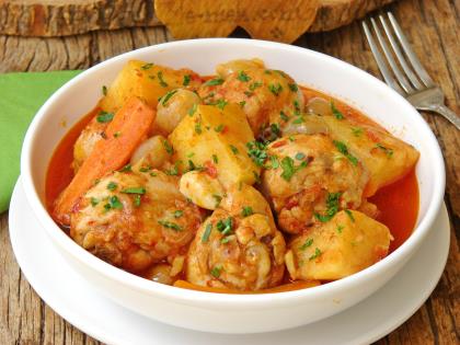 Tencerede Tavuk Yemeği