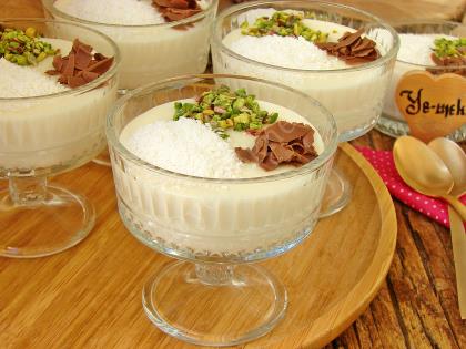 Hindistan Cevizli Muhallebi