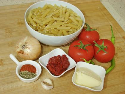 Salçalı Domatesli Makarna