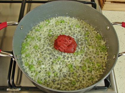 Salçalı Domatesli Makarna