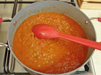 Salçalı Domatesli Makarna