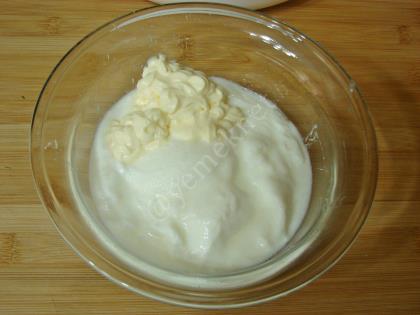 Yoğurtlu Tavuk Göğsü Salatası