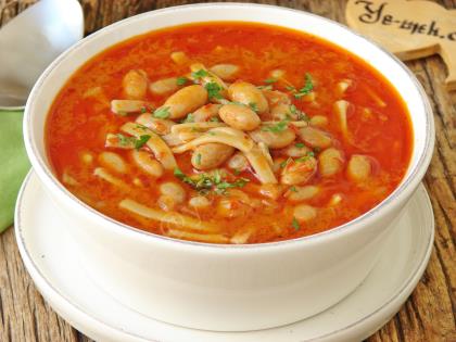 Erişteli Barbunya Çorbası