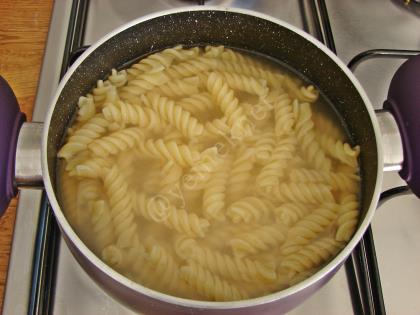 Semizotlu Makarna Salatası