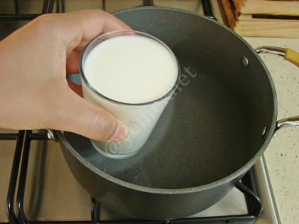 Sütlü Erişte Çorbası