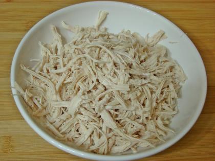 Tavuklu Nohut Salatası