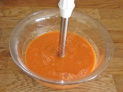 Közlenmiş Biberli Domates Çorbası