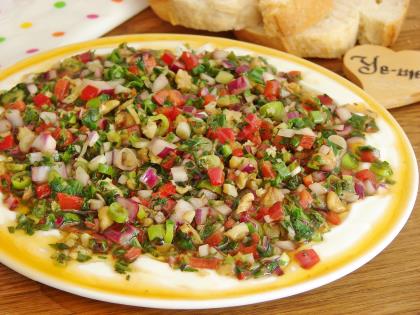 Yoğurtlu Yaz Mezesi