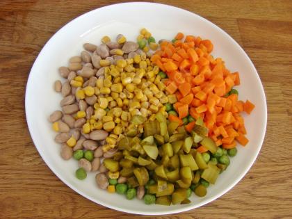 Bezelyeli Barbunya Salatası