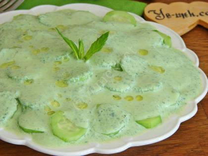 Salatalık Salatası