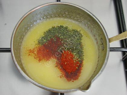 Unlu Yoğurt Çorbası