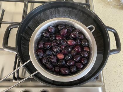 Sıcak Su İle Zeytin Yapımı