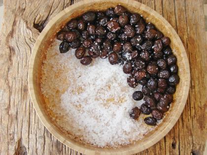 Sıcak Su İle Zeytin Yapımı