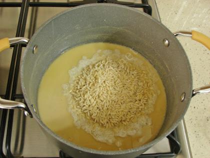 Unlu Şehriye Çorbası