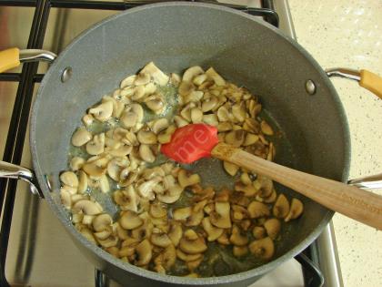 Mantarlı Domates Çorbası