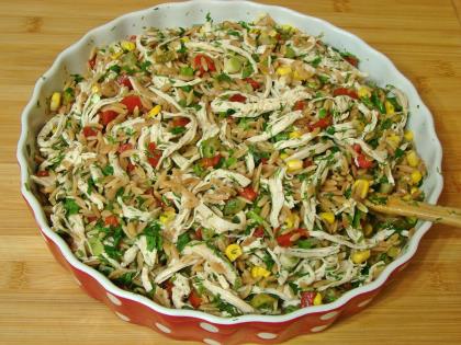 Tavuklu Şehriye Salatası