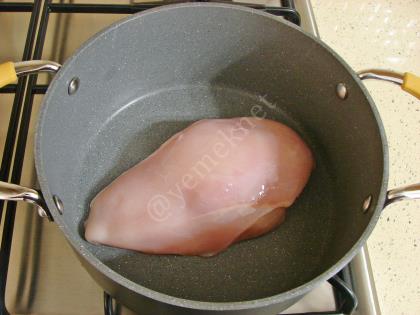 Tavuklu Şehriye Salatası