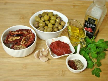 Kahvaltılık Zeytin Kavurması