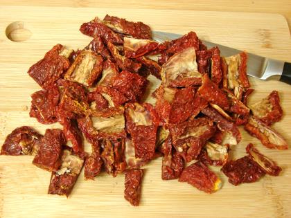 Yoğurtlu Kuru Domates Mezesi