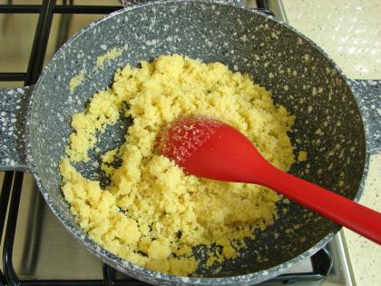 Cevizli İrmik Helvası