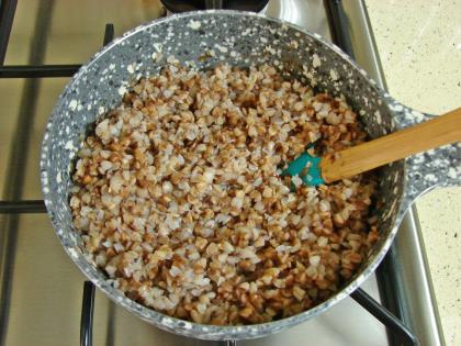 Karabuğday (Greçka) Salatası