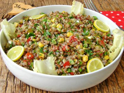 Karabuğday (Greçka) Salatası