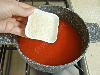 Pirinçli Tarhana Çorbası