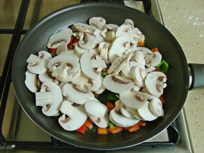 Mantarlı Biberli Omlet