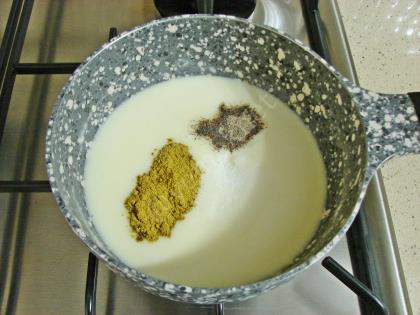 Mantarlı Köri Soslu Tavuk