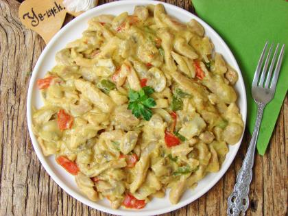 Mantarlı Köri Soslu Tavuk