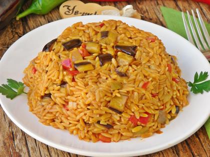Patlıcanlı Şehriye Pilavı