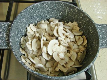 Salçalı Mantar Çorbası