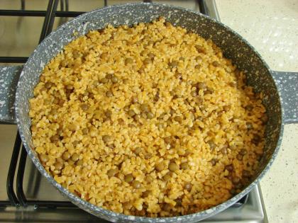 Salçalı Mercimekli Bulgur Pilavı