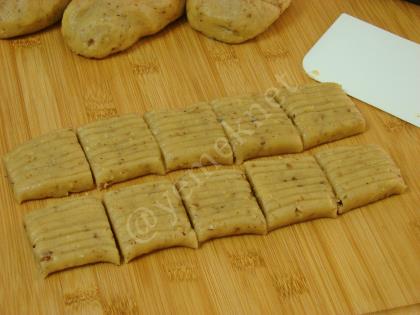 Kesme Nevzine Tatlısı