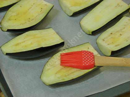 Nohutlu Köz Patlıcan Salatası