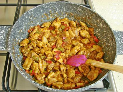 Patates Püresinde Tavuk Sote