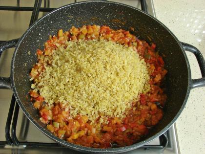 Salçalı Sebzeli Bulgur Pilavı
