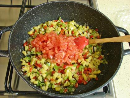 Salçalı Sebzeli Bulgur Pilavı