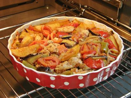 Tavuklu Tepsi Kebabı