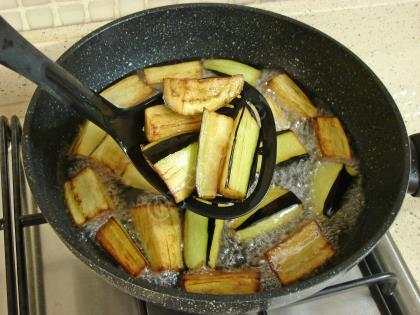 Tavuklu Tepsi Kebabı