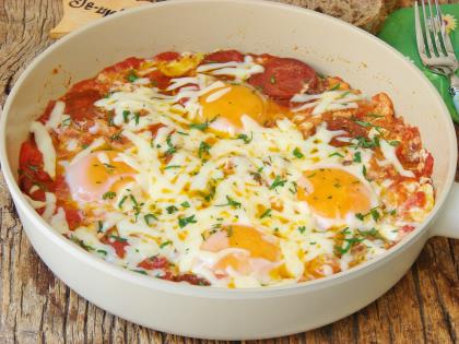 Domatesli Sucuklu Yumurta