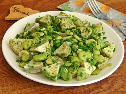 İç Baklalı Enginar Salatası