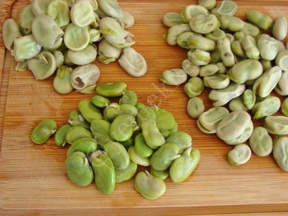 İç Baklalı Enginar Salatası