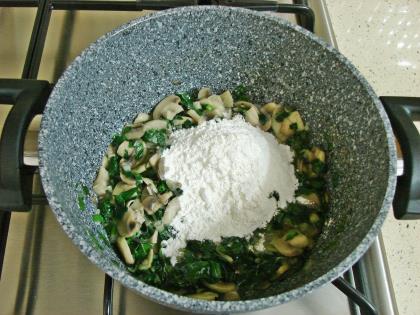 Ispanaklı Mantar Çorbası